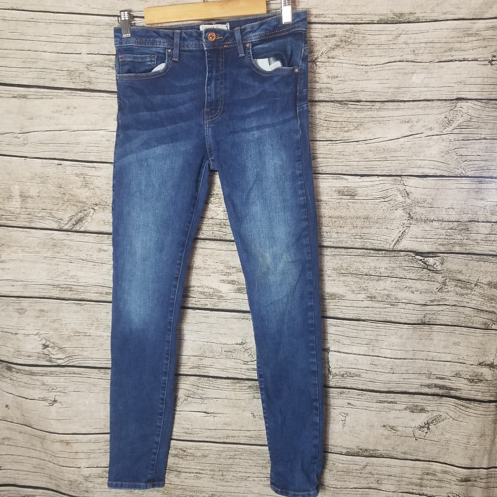 Junior's Forever 21 Push Up Jeans Size 27 .
